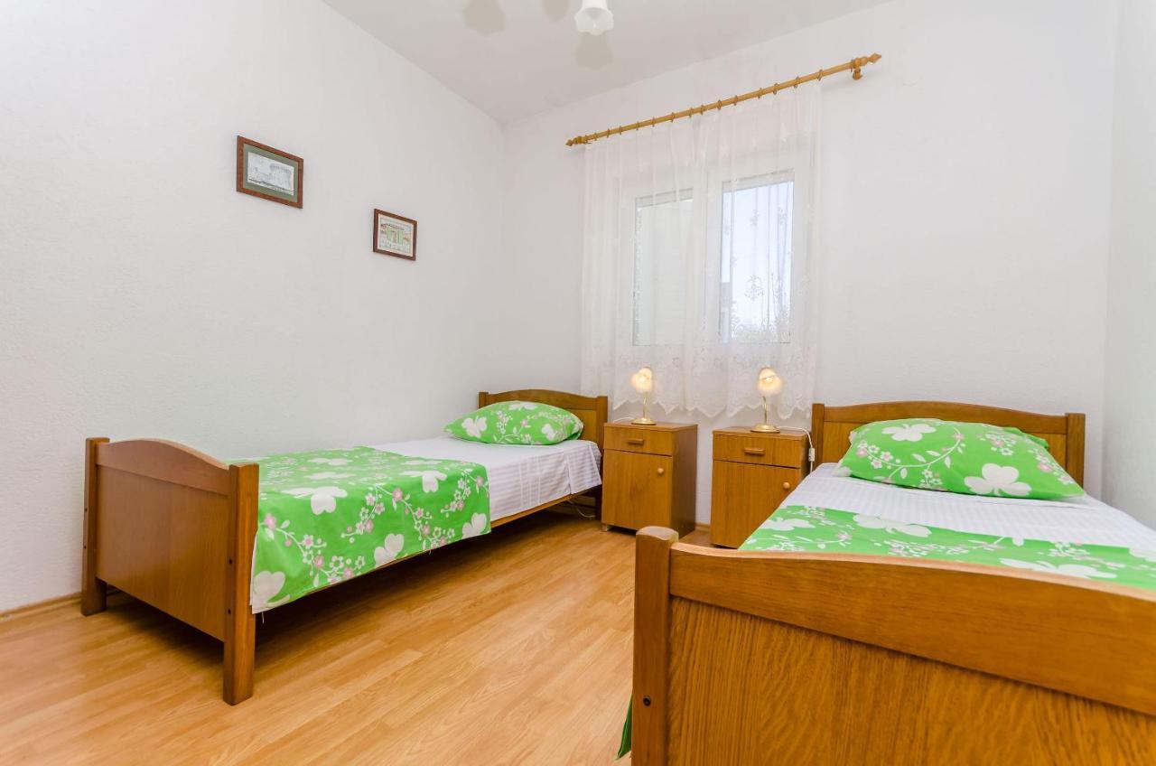 Apartments Stara Maslina Слатине Экстерьер фото