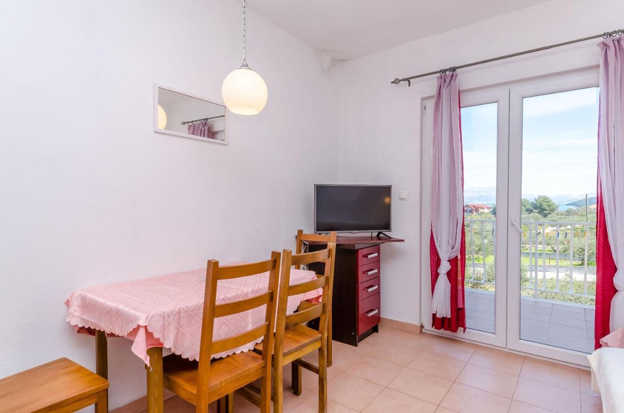Apartments Stara Maslina Слатине Экстерьер фото