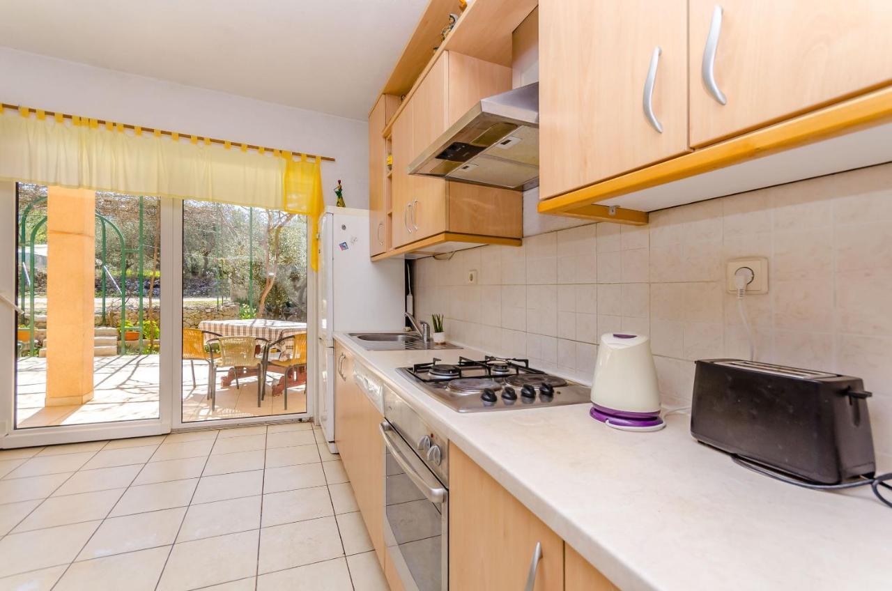 Apartments Stara Maslina Слатине Экстерьер фото