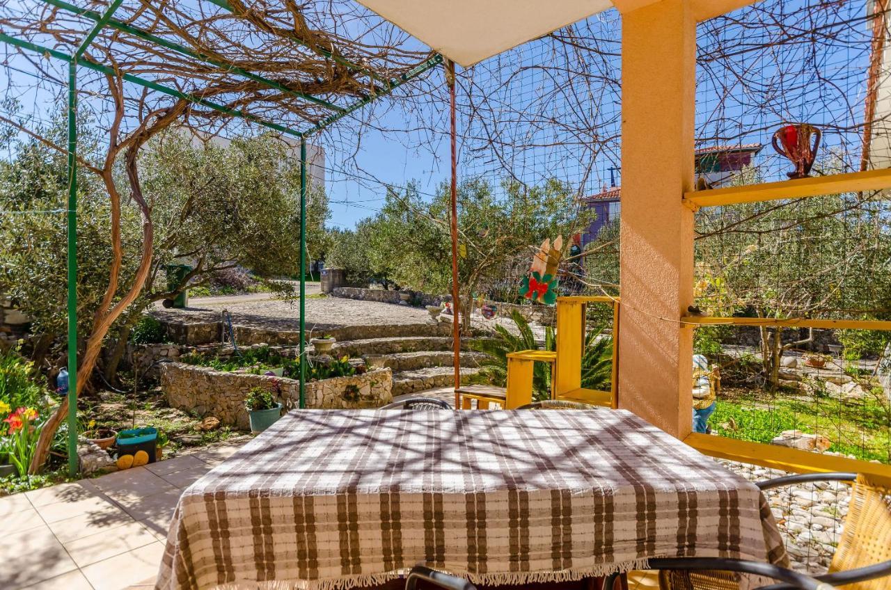 Apartments Stara Maslina Слатине Экстерьер фото