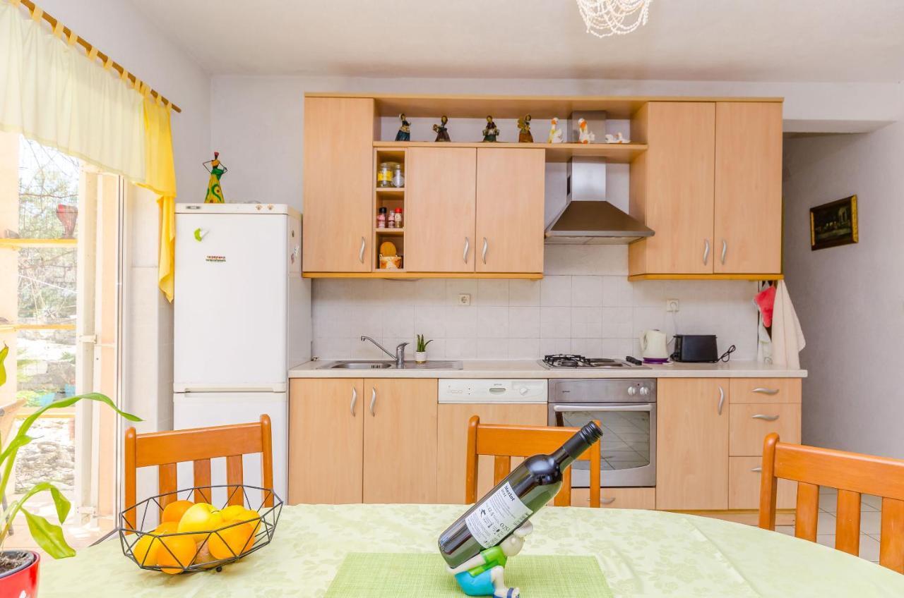 Apartments Stara Maslina Слатине Экстерьер фото