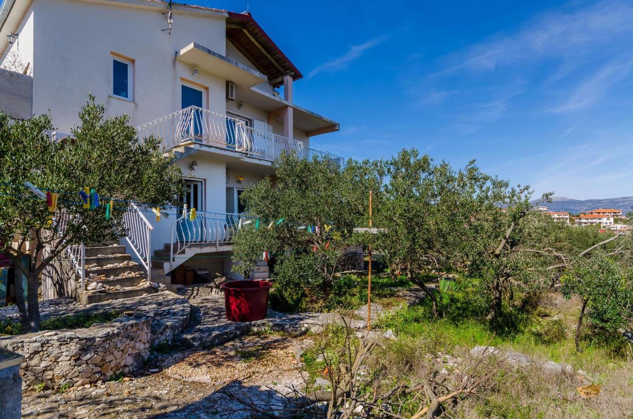 Apartments Stara Maslina Слатине Экстерьер фото